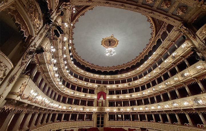     Amilcare Ponchielli Theatre
